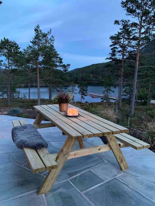 Cosy Cabin Between Lake And Mountain Treungen المظهر الخارجي الصورة